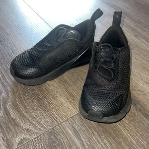 Nike air max 270 size 9c